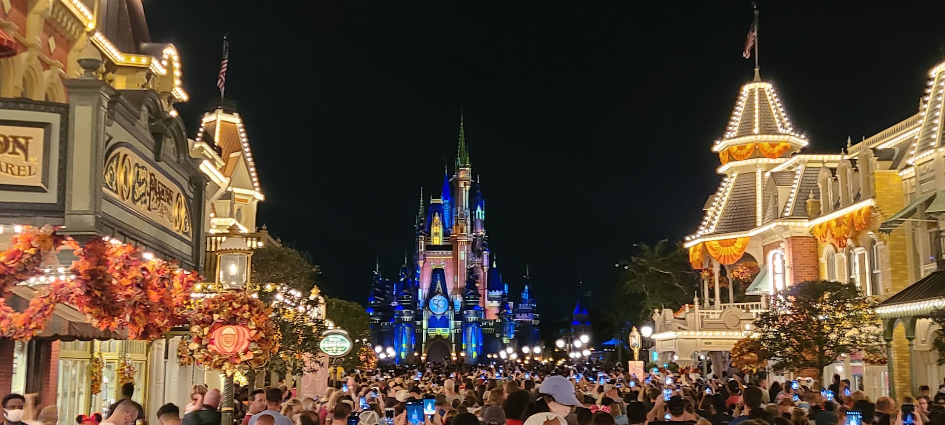 Which Disney Park Is The Best? Here's What You Should Know Tips 1