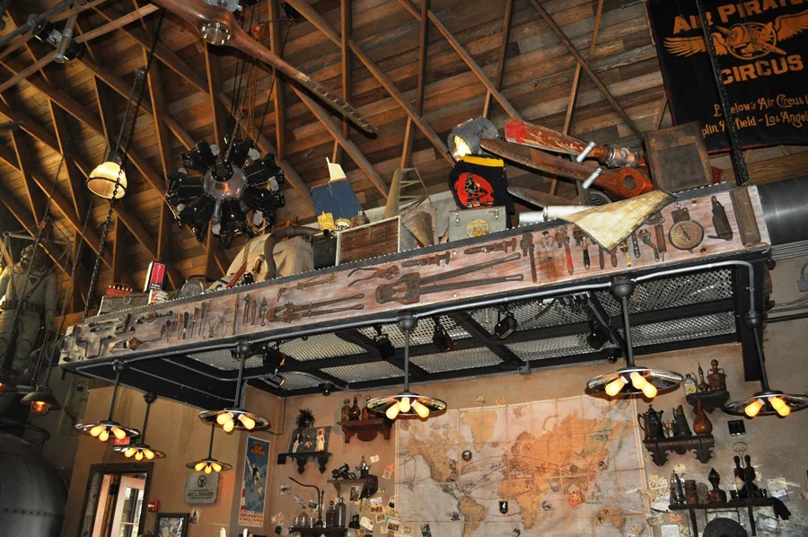5 Of The Best Themed Bars In Disney World Dining 11