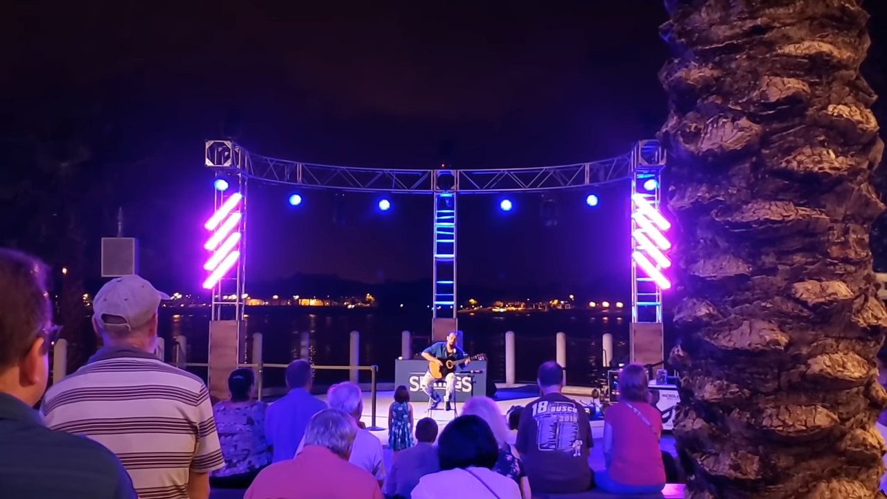 disney-springs-live-music-main-stage