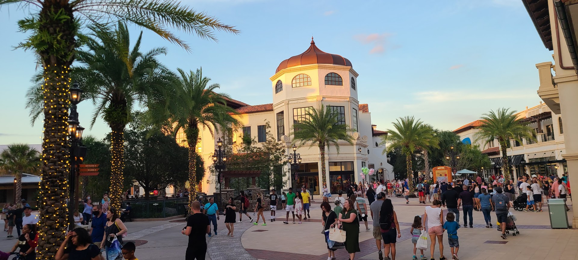 disney springs shopping