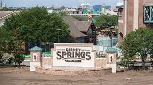 Free Things to Do at Disney Springs 3 Disney Springs Welcome Sign Day