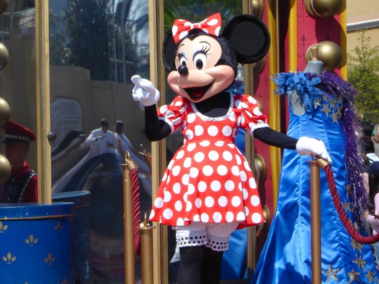 25-facts-about-minnie-mouse-that-might-surprise-you