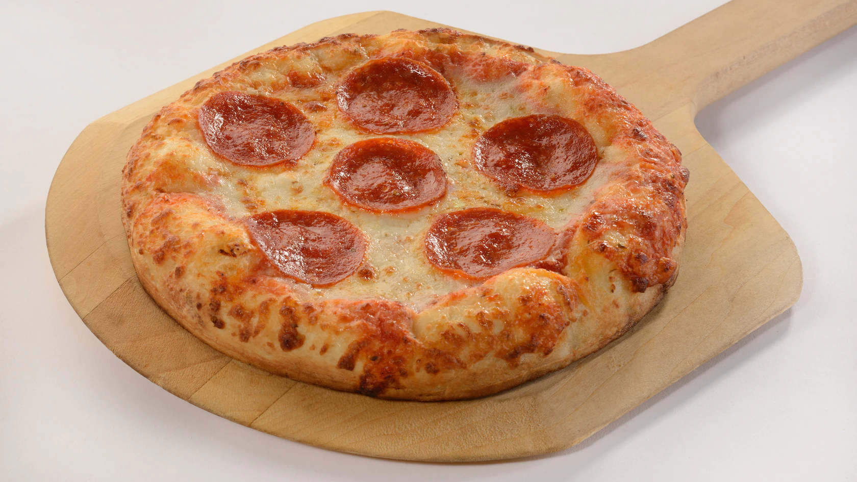 Wdw Dak Pizza Full Pepperoni Pizza Hero 16X9 1